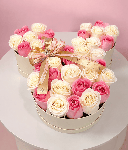 Large Mickey Box - 30 Ivory and Pink Roses