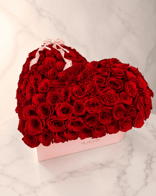 Grand Amour Red Rose Heart Box