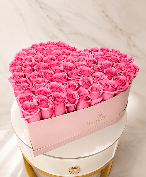 Blush Infinity Heart – 80 Pink Roses