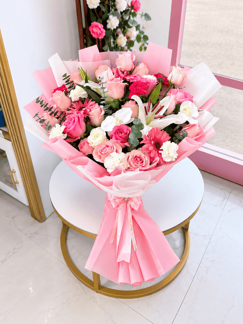 Luxury Mixed Flower Bouquet – Pink Roses, Lilies & Orchids