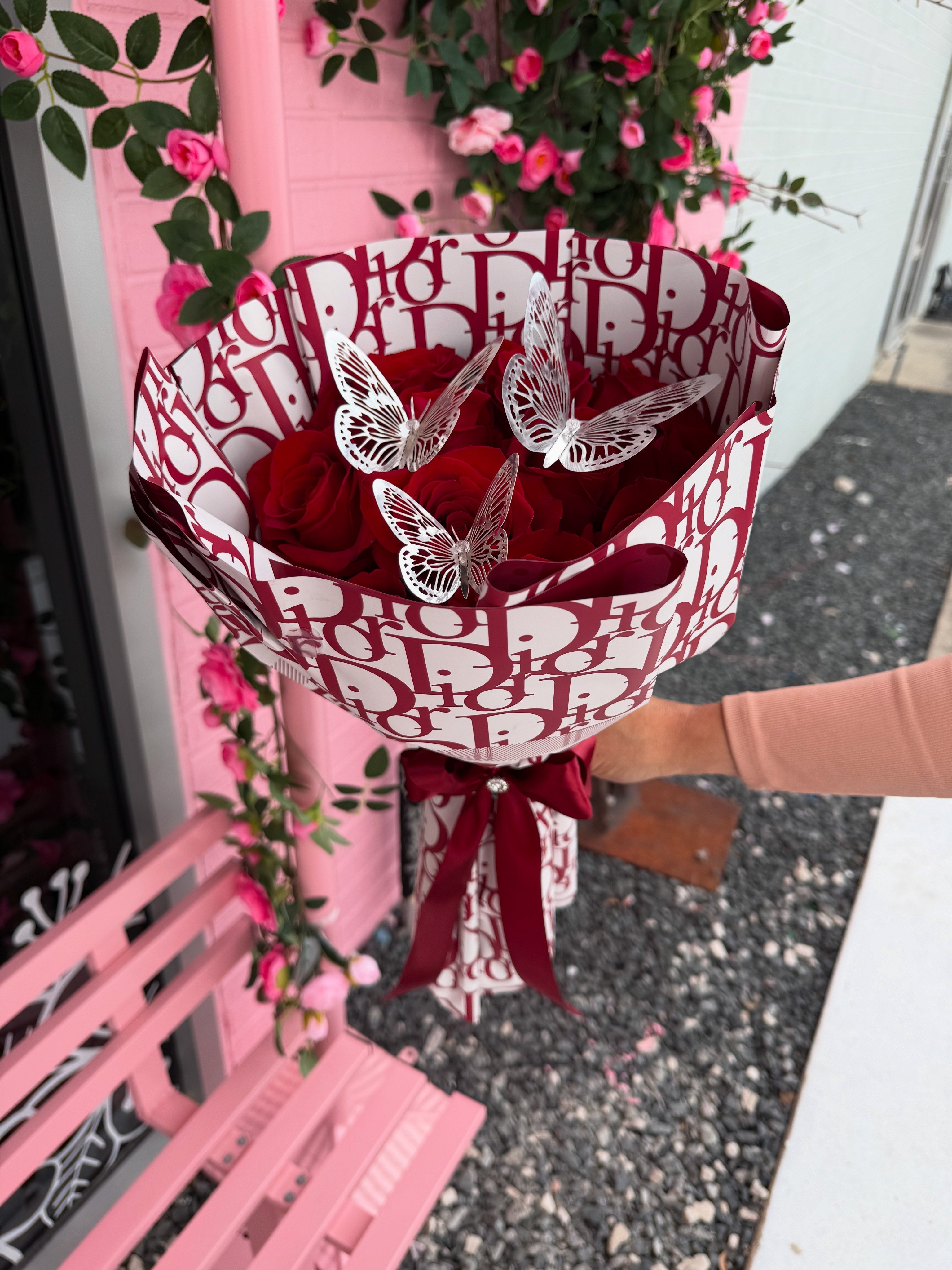 12 Rosas Rojas ~ Dior Rojo