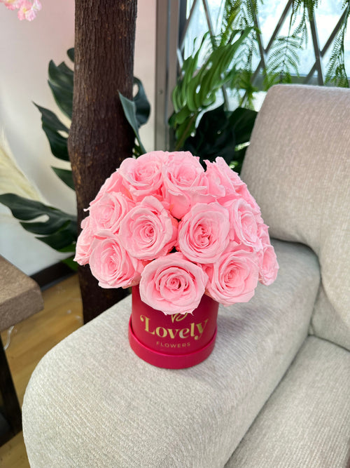 Round Box Eternal Roses