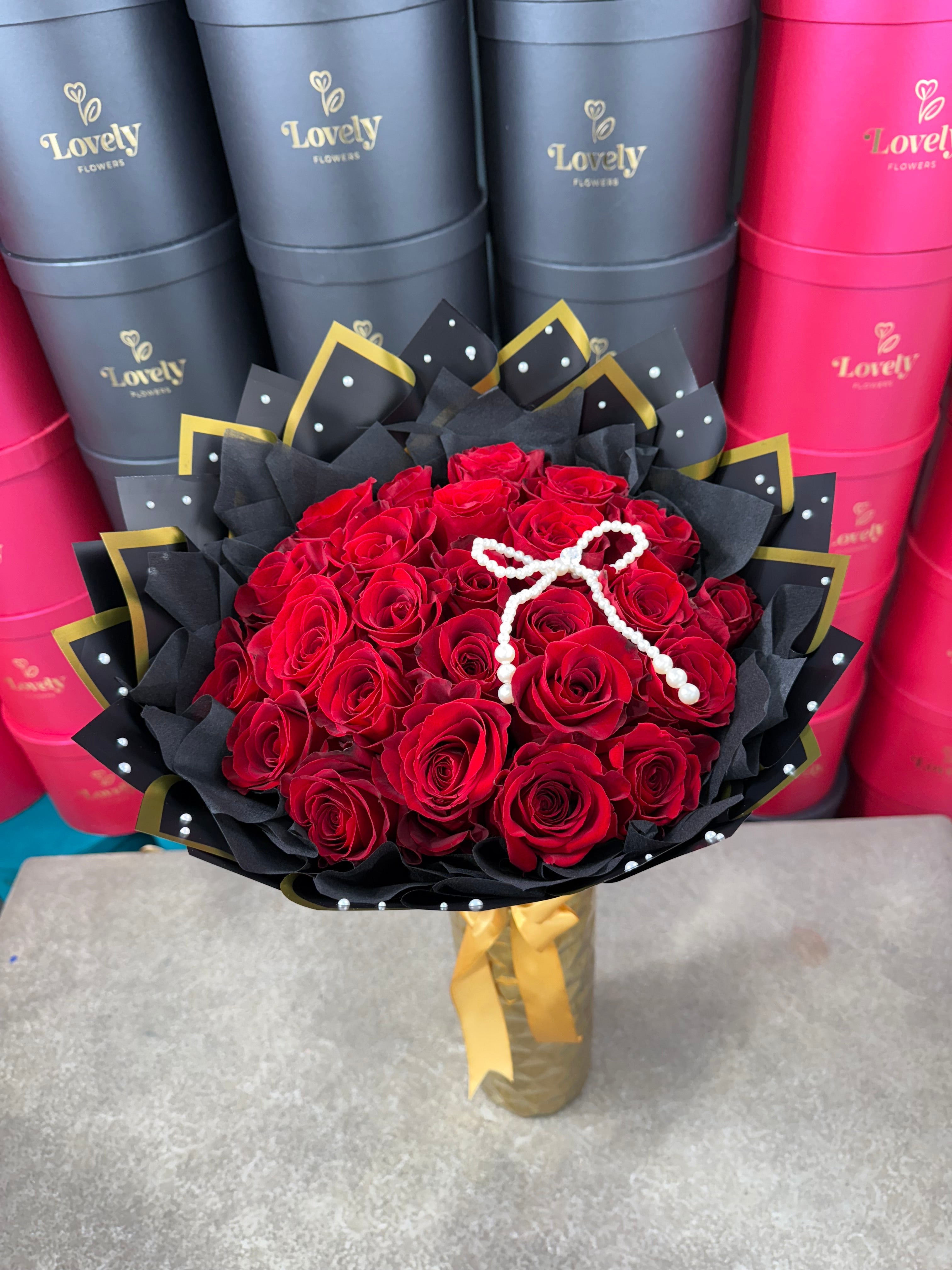 25 Red Roses + Pearl Decor and Tissue Paper