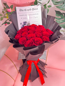 20 Rosas Escalera Abril periodico ~ 20 Flat Roses Newspaper