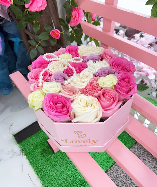 Lovely Pink Hexagonal Flower Box 25 Roses