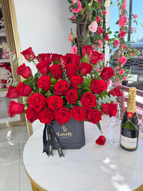Corner Red Roses Box