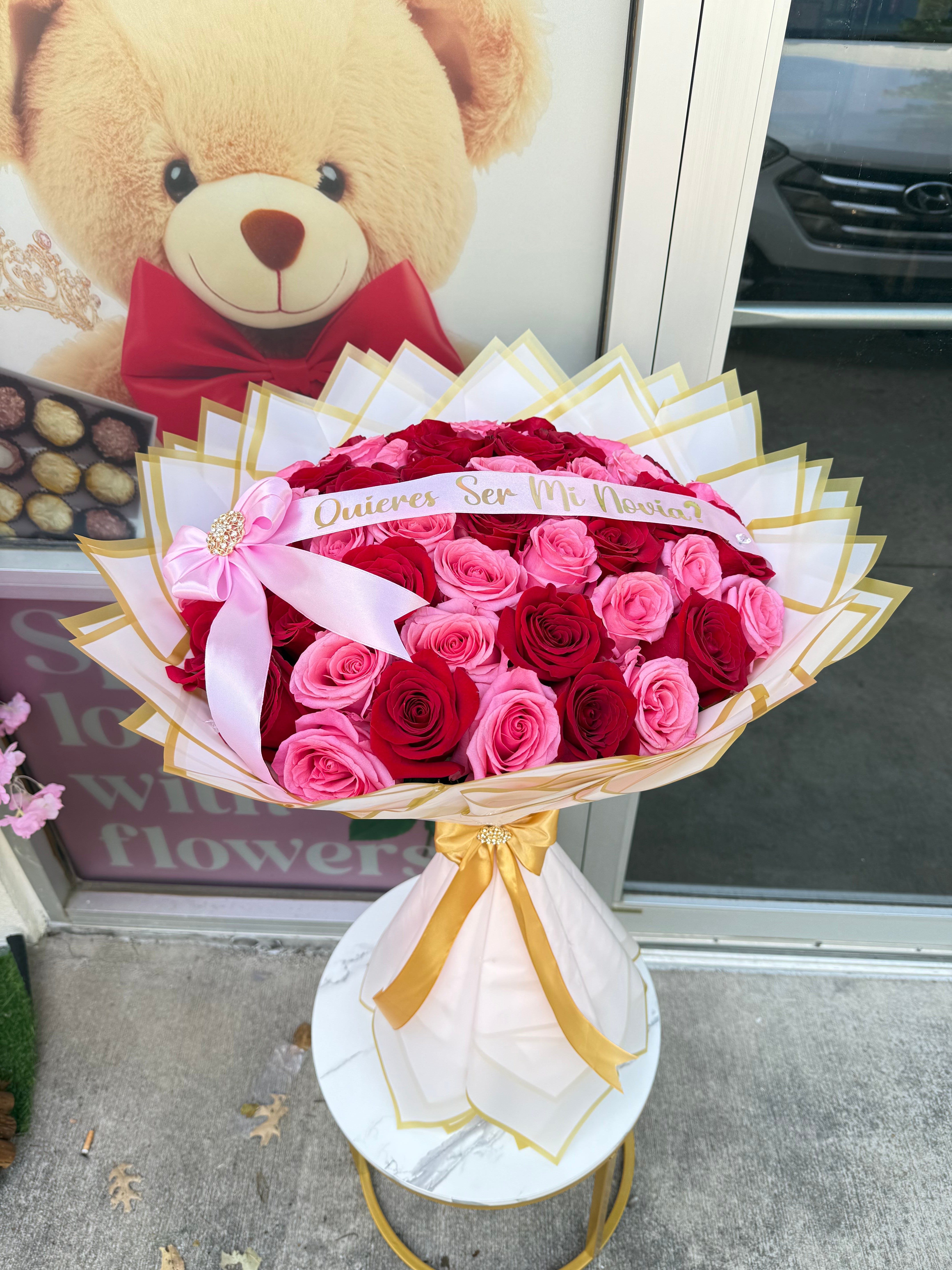 50 Red & Pink Roses ~ Ramo Buchon Mix