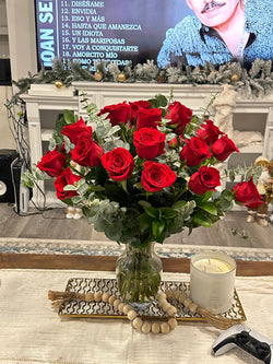 #11 25 Red Roses  in Glass Vase