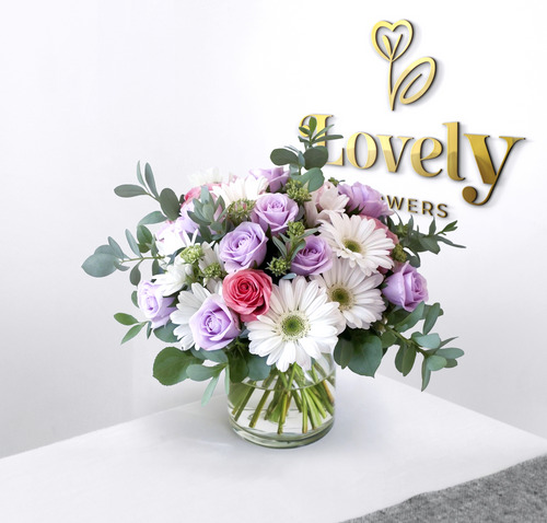 Premium Fresh Flower Arrangement