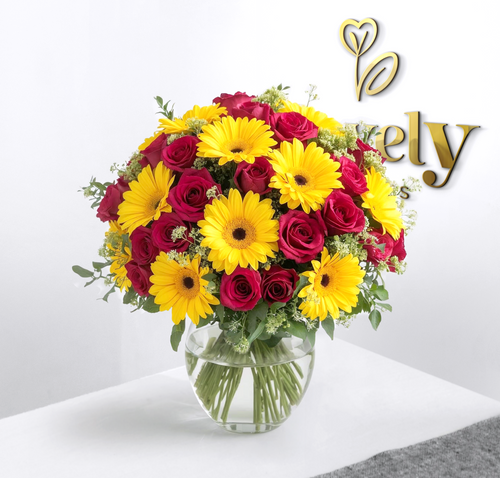 Vibrant Fresh Rose & Gerbera Arrangement